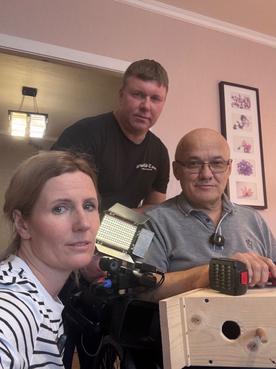 Наш земляк Сергей Ордашевский своими руками делает кормушки и домики для белок Наш земляк Сергей Ордашевский своими руками делает кормушки и домики для белок