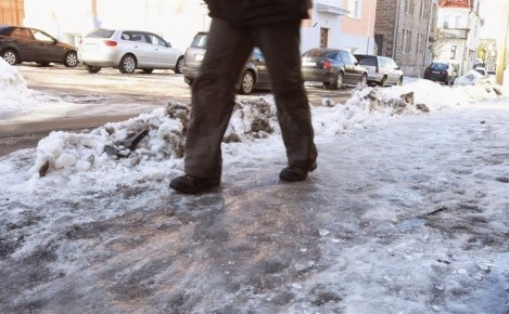 Как правильно действовать после травмы от падения на скользком месте