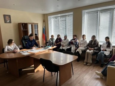 Прокурор Цильнинского района Виктор Нагорный провел личный прием работников ГУЗ «Большенагаткинская районная больница»