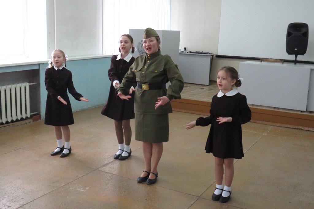 В преддверии Дня защитника Отечества ульяновские полицейские посетили воспитанников школы-интерната для детей с ограниченными возможностями здоровья В преддверии Дня защитника Отечества ульяновские полицейские посетили воспитанников школы-интерната для детей с ограниченными возможностями здоровья