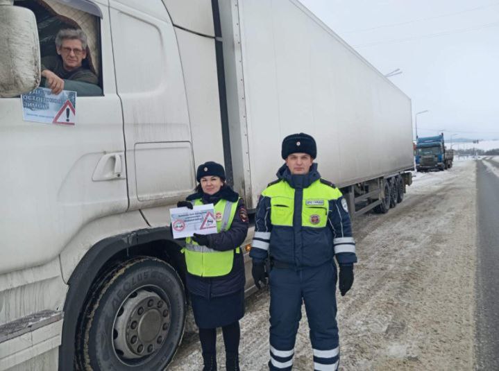 Госавтоинспекция Ульяновской области напоминает, что чрезмерная самоуверенность, не оправданный риск, игнорирование Правил дорожного движения и пренебрежение к окружающим зачастую приводит к трагическим последствиям Госавтоинспекция Ульяновской области напоминает, что чрезмерная самоуверенность, не оправданный риск, игнорирование Правил дорожного движения и пренебрежение к окружающим зачастую приводит к трагическим последствиям