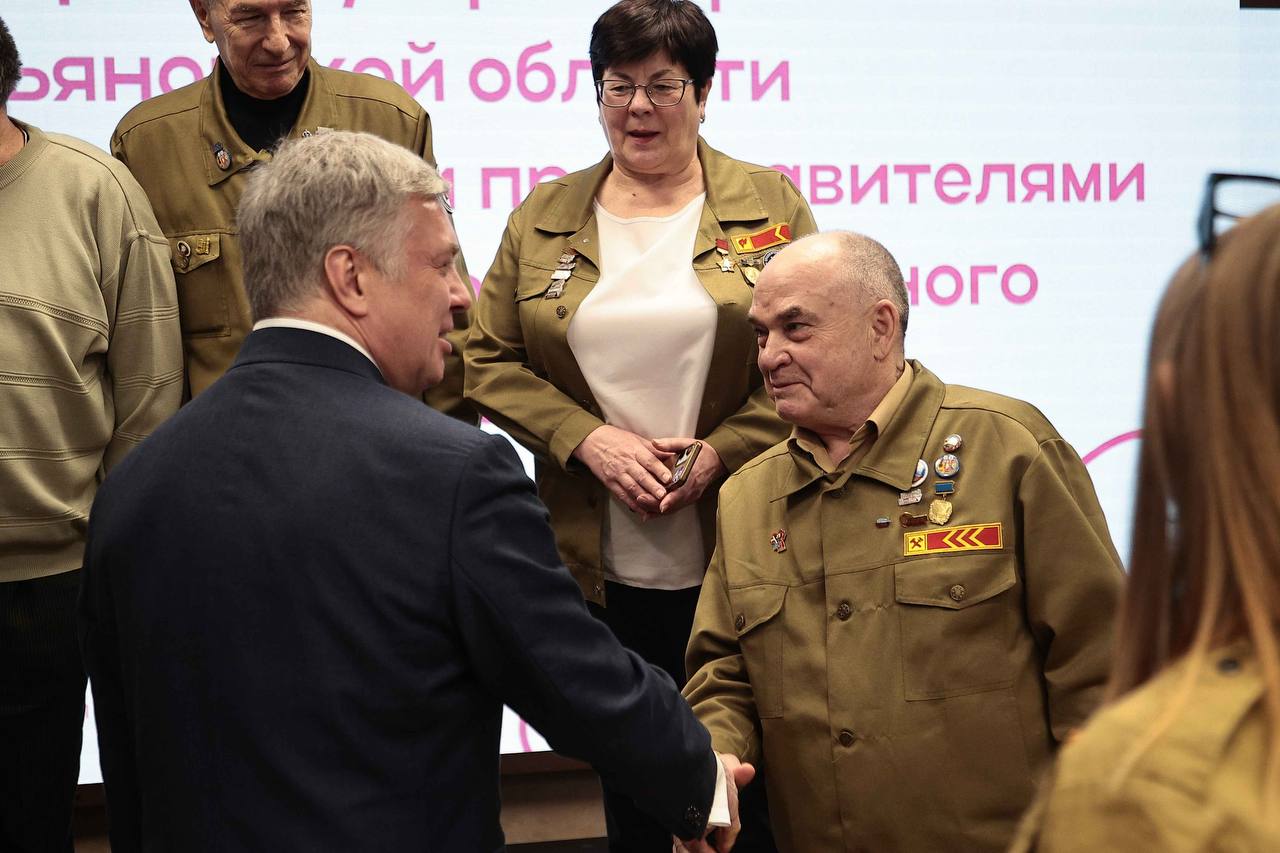 Алексей Русских: В Ульяновской области ребята из студенческих отрядов равняются на наших уважаемых ветеранов комсомола Алексей Русских: В Ульяновской области ребята из студенческих отрядов равняются на наших уважаемых ветеранов комсомола