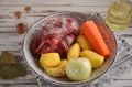 Простой, но восхитительный: как приготовить картошку с мясом для всей семьи