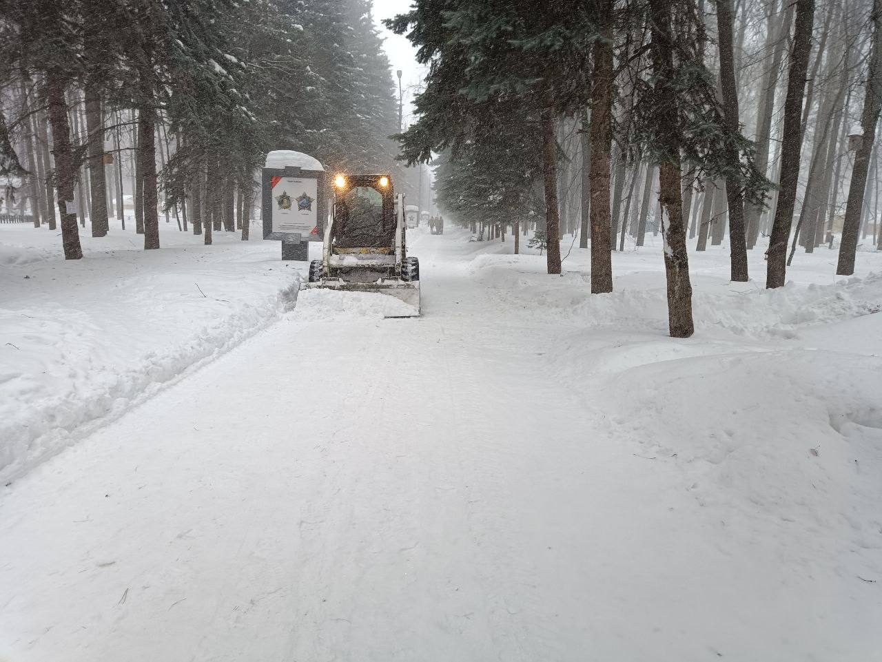 Готовим Парк «Победы» к празднованию Масленицы Готовим Парк «Победы» к празднованию Масленицы