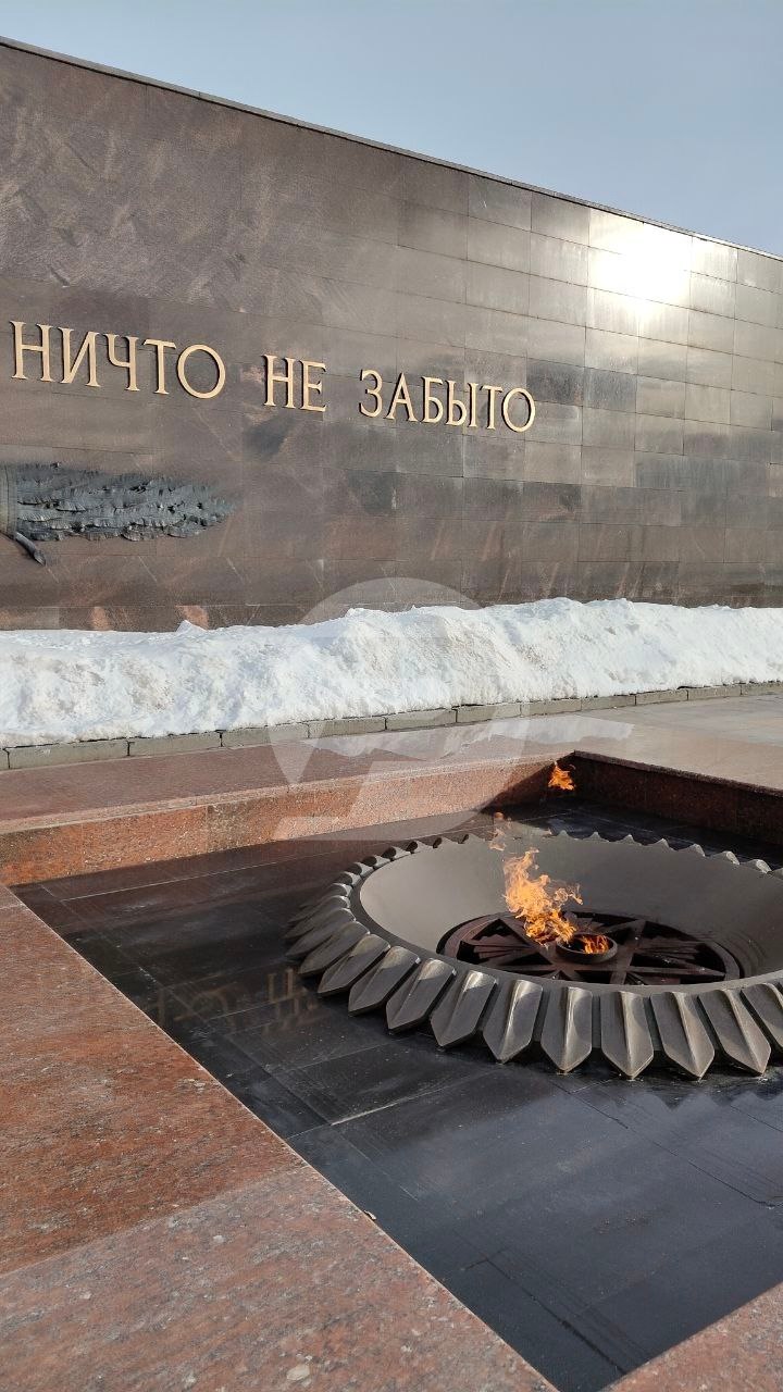 Митинг в честь Дня защитника Отечества прошёл у Обелиска Славы Митинг в честь Дня защитника Отечества прошёл у Обелиска Славы