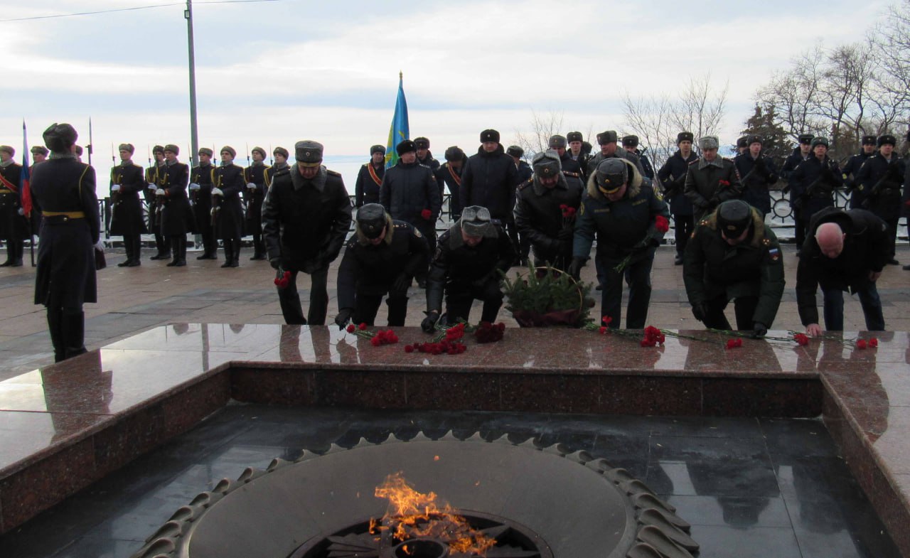 Ульяновские полицейские приняли участие в воинском ритуале в честь Дня защитника Отечества Ульяновские полицейские приняли участие в воинском ритуале в честь Дня защитника Отечества