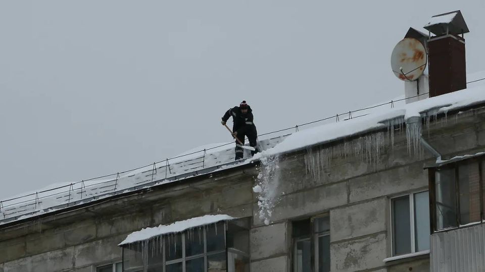 В Цильне Ульяновской области обрушилась кровля МКД