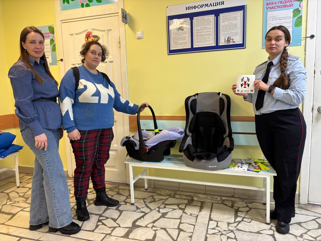 Консультационные пункты по безопасности дорожного движения развернулись в детских больницах и поликлиниках Ульяновской области Консультационные пункты по безопасности дорожного движения развернулись в детских больницах и поликлиниках Ульяновской области