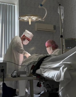 Ульяновские хирурги удалили из слюнной железы пациента огромный камень