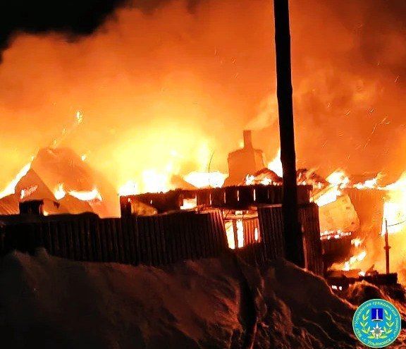 Пожар произошёл этой ночью на улице Пригородной в Мостовой