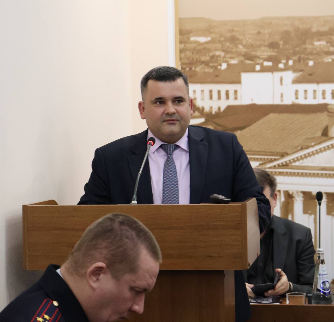 Депутаты Городской Думы заслушали отчеты о проделанной работе глав администрации Засвияжского и Железнодорожного районов Депутаты Городской Думы заслушали отчеты о проделанной работе глав администрации Засвияжского и Железнодорожного районов