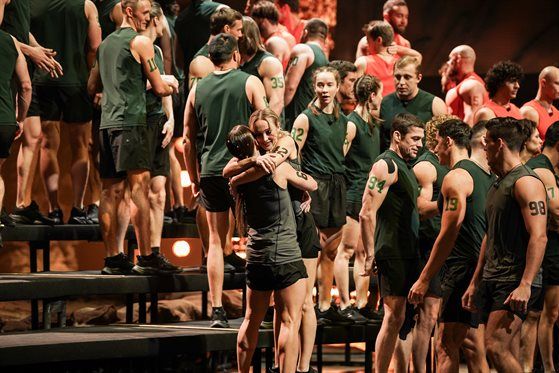 На телеканале ТНТ продолжается четвертый сезон мощного во всех смыслах проекта «Титаны»