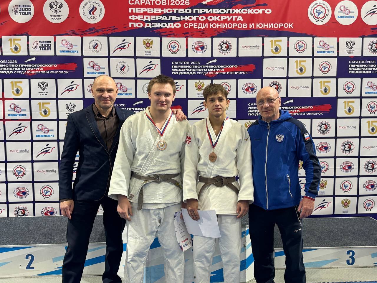 Спортивная подборка:. Ульяновец Эдуард Абдрашитов занял третье место на всероссийском детско-юношеском турнире по нардам «Золотой пункт» Спортивная подборка:. Ульяновец Эдуард Абдрашитов занял третье место на всероссийском детско-юношеском турнире по нардам «Золотой пункт»