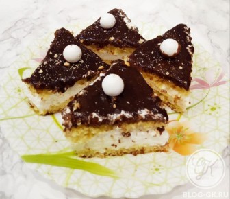 Нежные пирожные "Птичье молоко": идеальный десерт для любого праздника