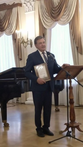 ������� ������ ������� ������� � ���������� ����������� ������� ������� 200 ����