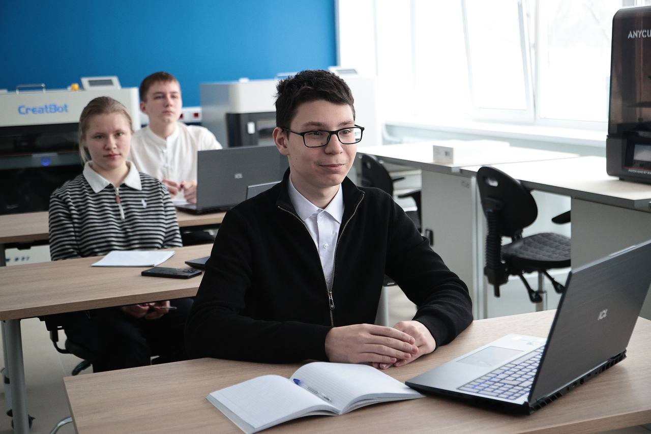 Алексей Русских: В Ульяновском авиаколледже завершили капремонт учебного корпуса благодаря федеральной поддержке программы «Профессионалитет» Алексей Русских: В Ульяновском авиаколледже завершили капремонт учебного корпуса благодаря федеральной поддержке программы «Профессионалитет»