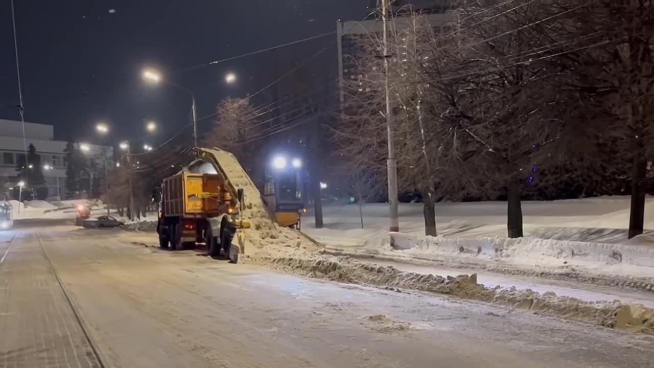 563 тонны противогололёдных материалов использовали в Ульяновске за прошлые сутки