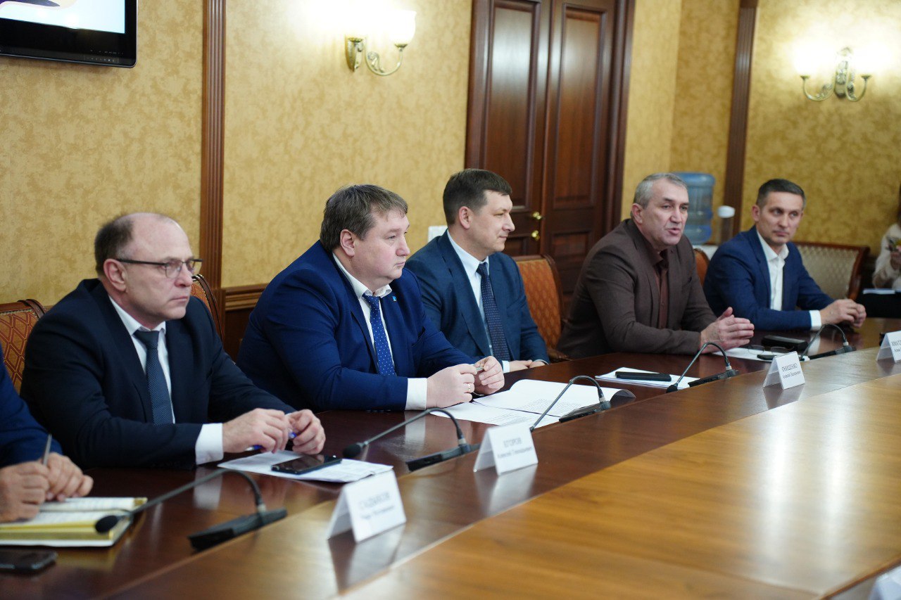 Александр Болдакин: Поздравил с Международным женским днём многодетных мам Ульяновска Александр Болдакин: Поздравил с Международным женским днём многодетных мам Ульяновска