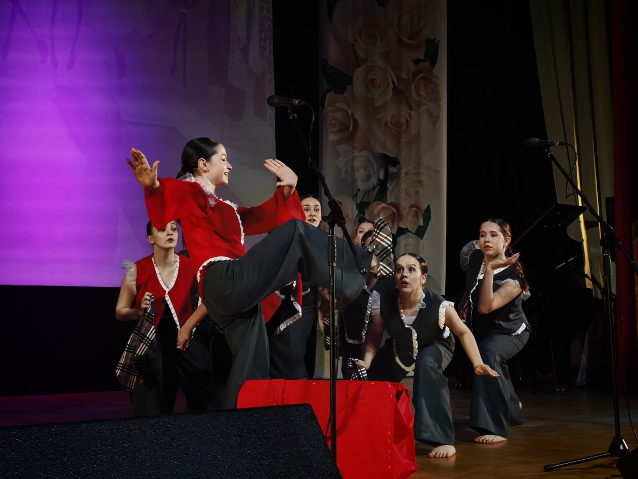 Ульяновские учреждения культуры подарили горожанкам весеннее настроение ко Дню 8 Марта Ульяновские учреждения культуры подарили горожанкам весеннее настроение ко Дню 8 Марта