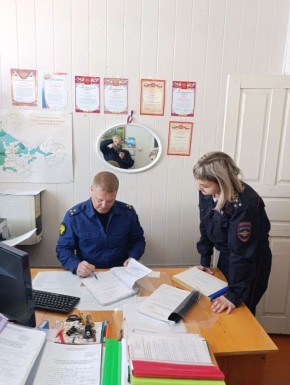 Прокуратура Старокулаткинского района проводит проверку исполнения законодательства о защите прав несовершеннолетних