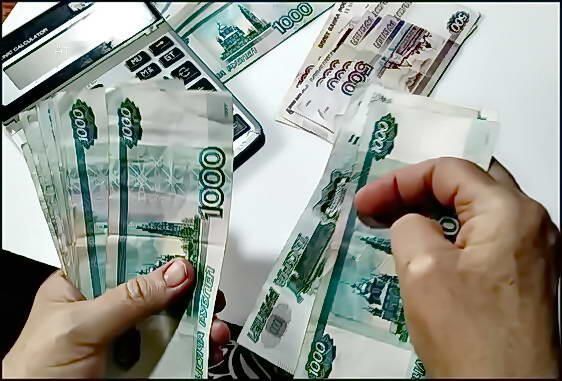 Налоговая служба усиливает контроль за переводами россиян: кому стоит насторожиться