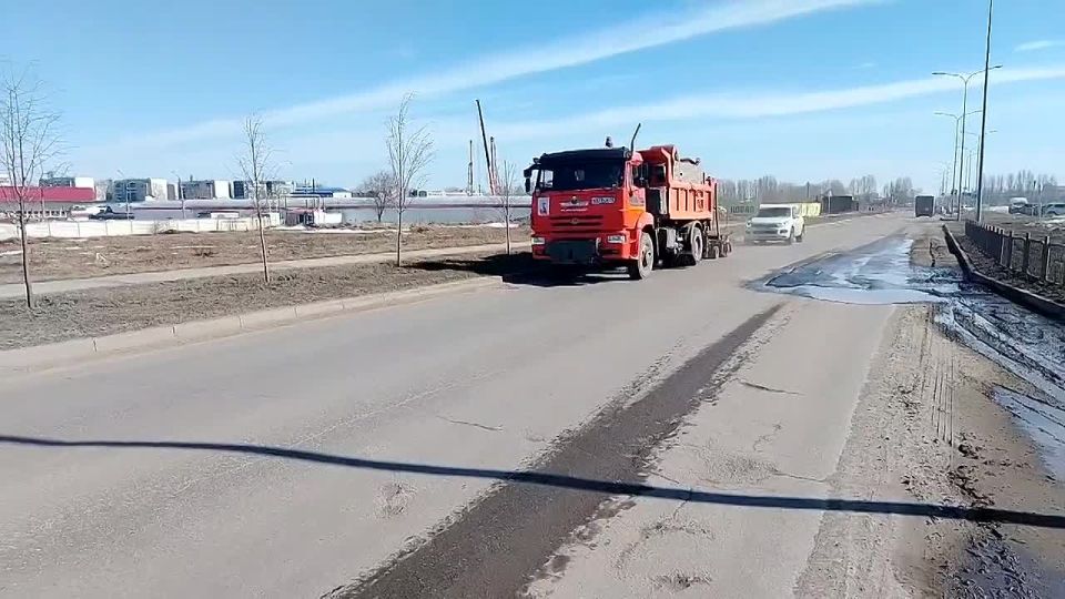 За сутки с улиц Ульяновска вывезли 35 самосвалов смёта