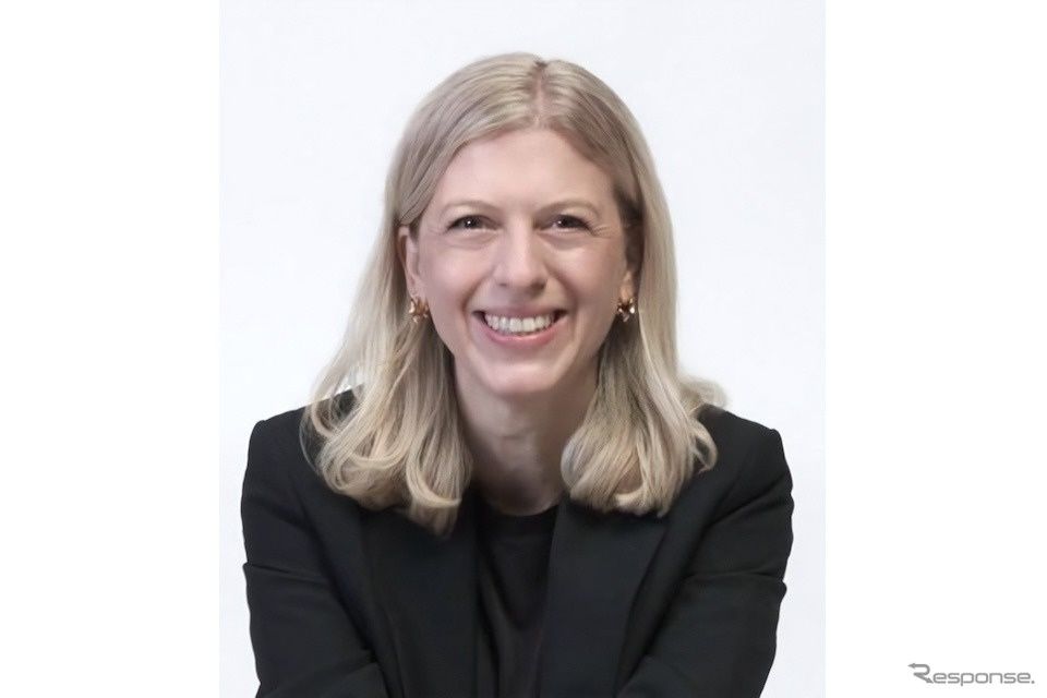 Mitsubishi Fuso ��������� � ���������: ����� ����� �� Mercedes-Benz