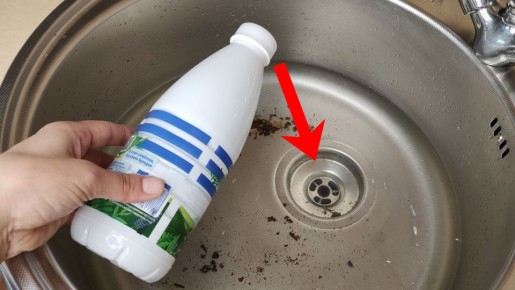 Эффективный способ устранения засора: простое решение с бутылкой