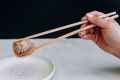 Палочки для еды: как освоить искусство восточной кулинарии