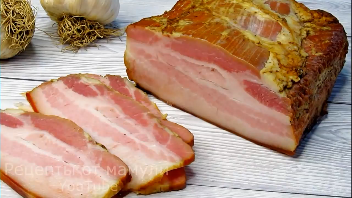 Секреты домашнего бекона: как приготовить деликатес, который украсит любой стол