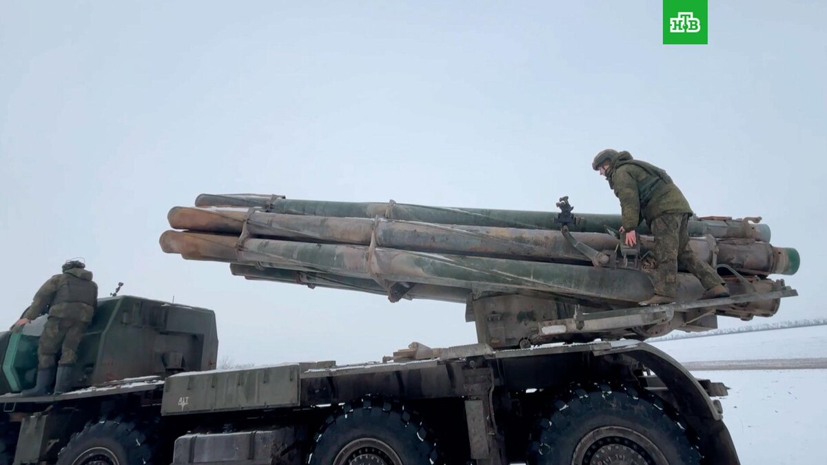 Кабмин инициирует защиту россиян за границей с помощью армии