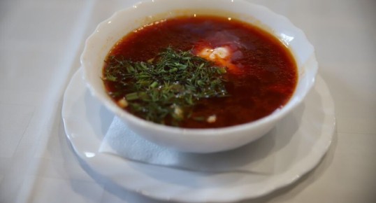 Русская кухня обретает стандарты: утверждение ГОСТ на борщ и щи