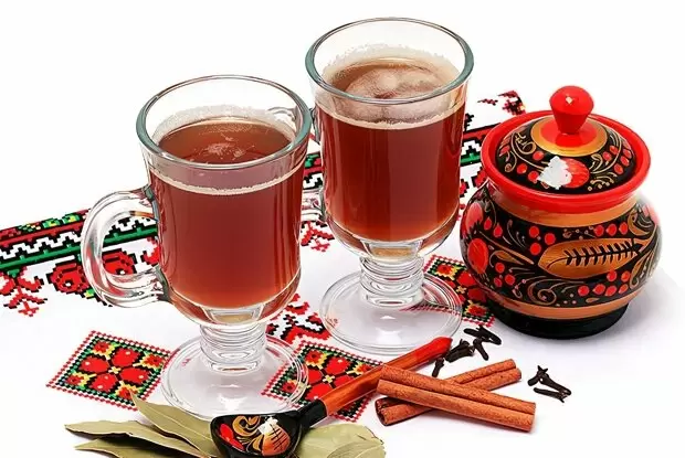 Сбитень с травами: как создать ароматный напиток для здоровья