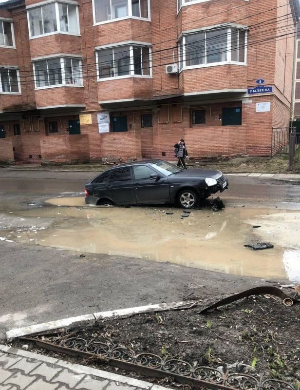 ����� ������ ����������� � ��� � ���� �4 �� ����� ������� � ������� ����� ���������� � ����