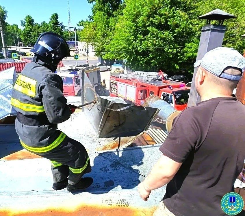 Городские спасатели приняли участие в ликвидации пожара