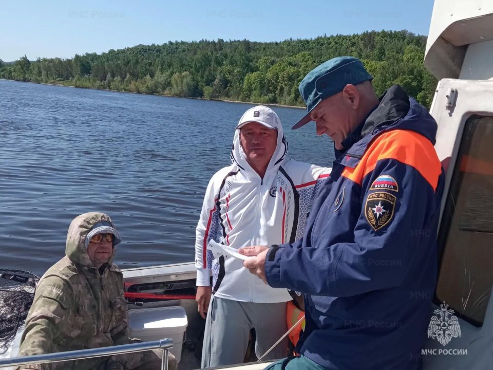 Вода ошибок не прощает . Сотрудники Государственной инспекции по маломерным судам Главного управления МЧС России по Ульяновской области совместно со специалистами ОГКУ «Служба гражданской защиты и пожарной безопасности...