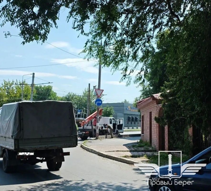 В Ульяновске организовали двустороннее движение на участке дороги, соединяющем улицу Автозаводскую и Западный бульвар В Ульяновске организовали двустороннее движение на участке дороги, соединяющем улицу Автозаводскую и Западный бульвар