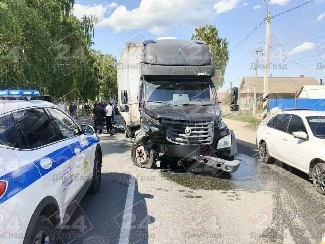 Серьёзная авария произошла на трассе «Димитровград — Тольятти» в Мелекесском районе Серьёзная авария произошла на трассе «Димитровград — Тольятти» в Мелекесском районе