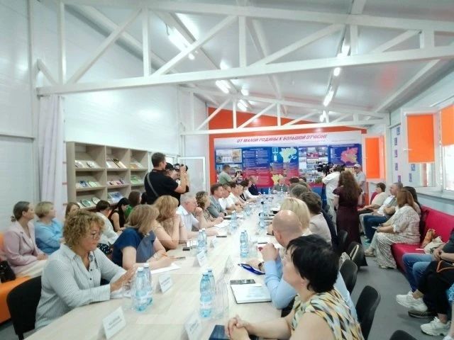 Летом дети открываются приключениям и проживают свои самые яркие моменты Летом дети открываются приключениям и проживают свои самые яркие моменты