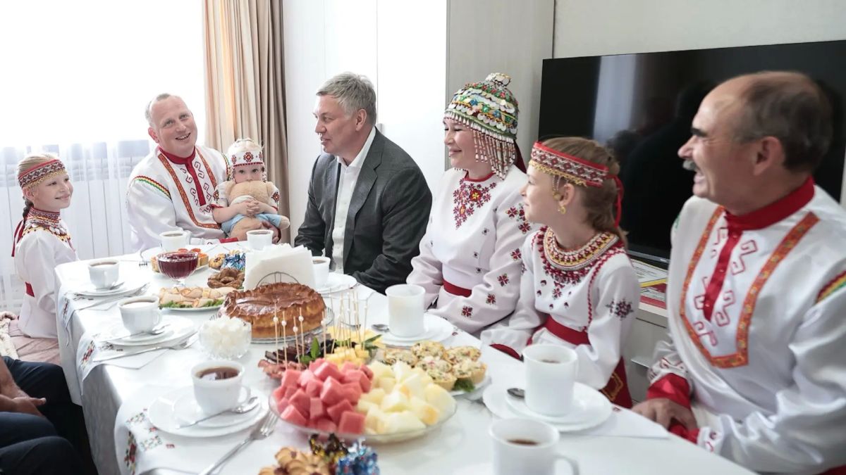 Алексей Русских: Многодетная семья Терентьевых из поколения в поколение бережно хранит традиции Алексей Русских: Многодетная семья Терентьевых из поколения в поколение бережно хранит традиции