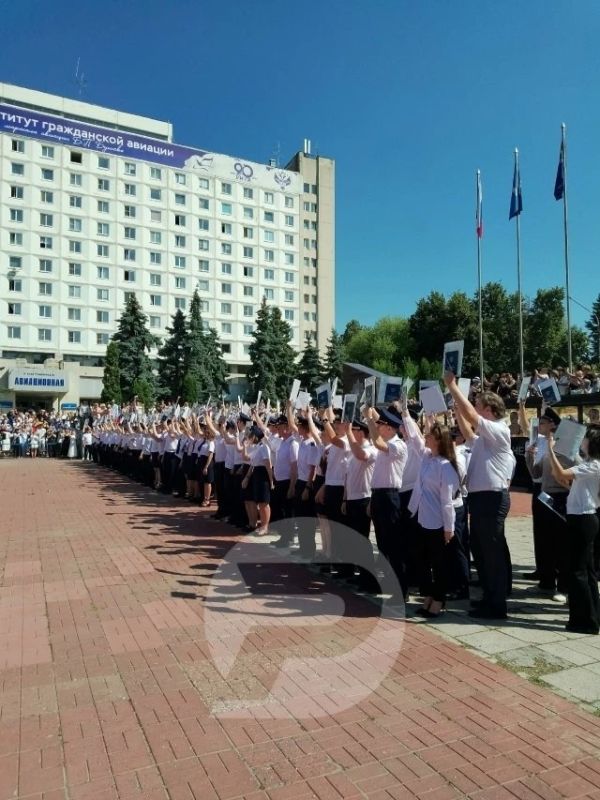 В Ульяновске — особый день для будущих покорителей неба В Ульяновске — особый день для будущих покорителей неба