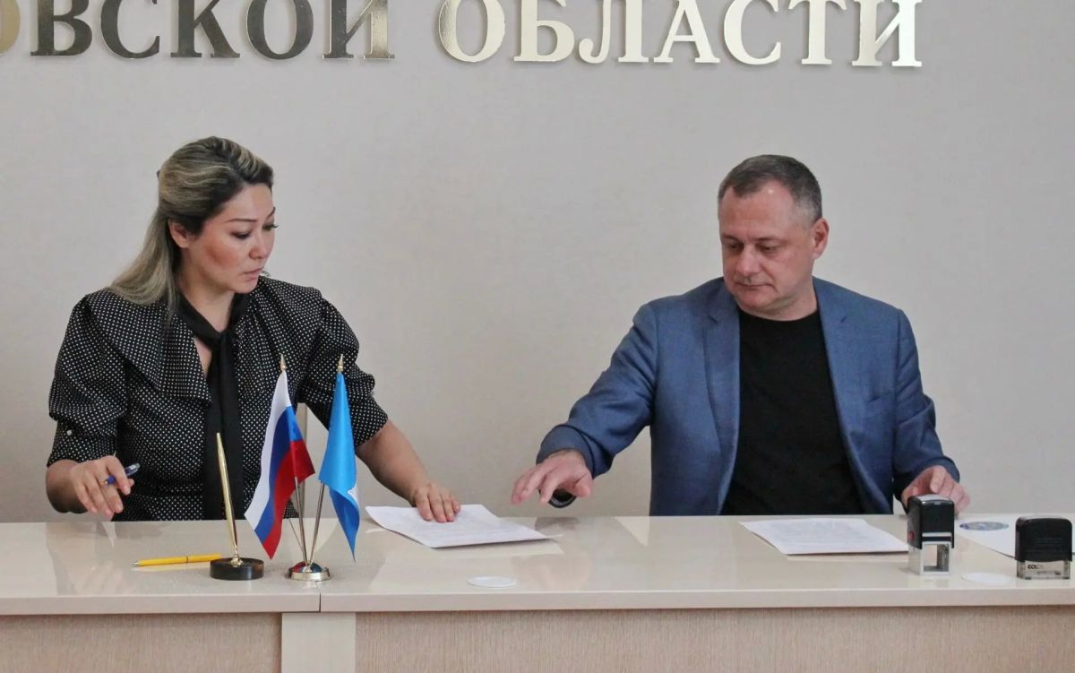 Марина Ким, выдвинутая региональным отделением Социалистической политической партии СПРАВЕДЛИВАЯ РОССИЯ, представила в областную Избирательную комиссию документы для регистрации в качестве кандидата на должность Губернатора... Марина Ким, выдвинутая региональным отделением Социалистической политической партии СПРАВЕДЛИВАЯ РОССИЯ, представила в областную Избирательную комиссию документы для регистрации в качестве кандидата на должность Губернатора...