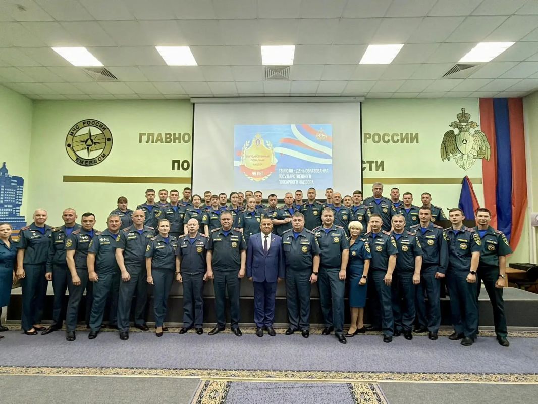 Накануне профессионального праздника вручены награды Накануне профессионального праздника вручены награды