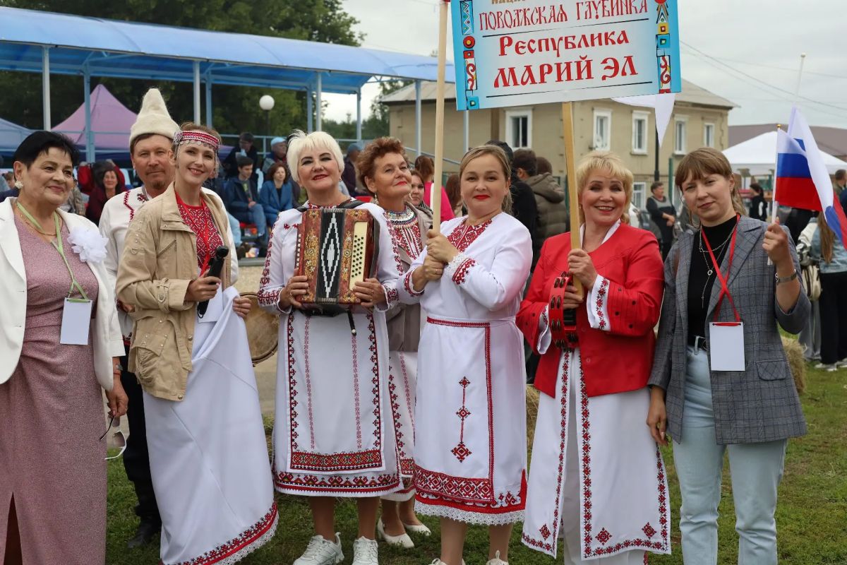 Около десяти тысяч гостей посетили XII Всероссийский фестиваль национальных культур «Поволжская глубинка» Около десяти тысяч гостей посетили XII Всероссийский фестиваль национальных культур «Поволжская глубинка»