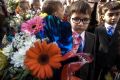 Глава Ульяновска рекомендовал проводить линейки на День знаний внутри школ