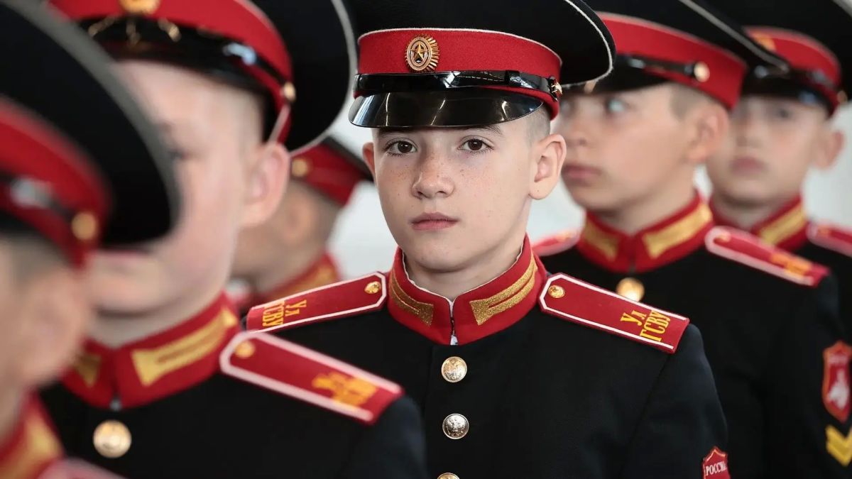 Алексей Русских: 80 ребят сегодня вступили в суворовское братство Алексей Русских: 80 ребят сегодня вступили в суворовское братство