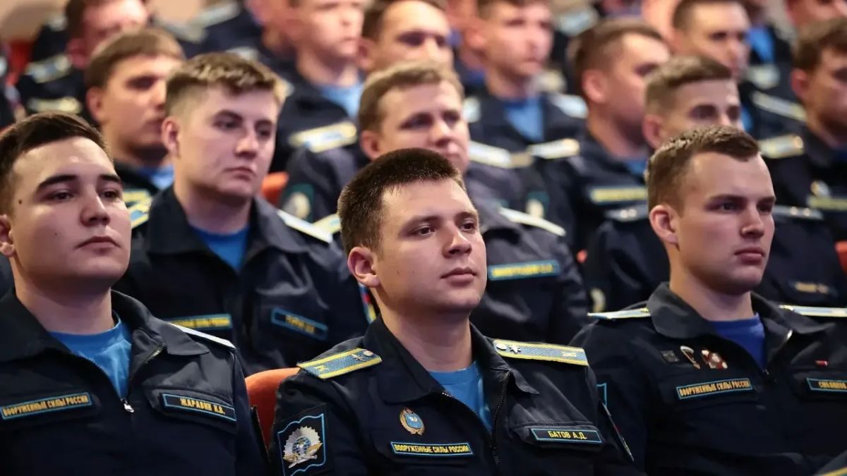Алексей Русских: В День знаний распахнуло двери новое Ульяновское высшее военное авиационное училище лётчиков Алексей Русских: В День знаний распахнуло двери новое Ульяновское высшее военное авиационное училище лётчиков