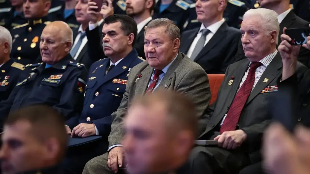 Алексей Русских: В День знаний распахнуло двери новое Ульяновское высшее военное авиационное училище лётчиков Алексей Русских: В День знаний распахнуло двери новое Ульяновское высшее военное авиационное училище лётчиков