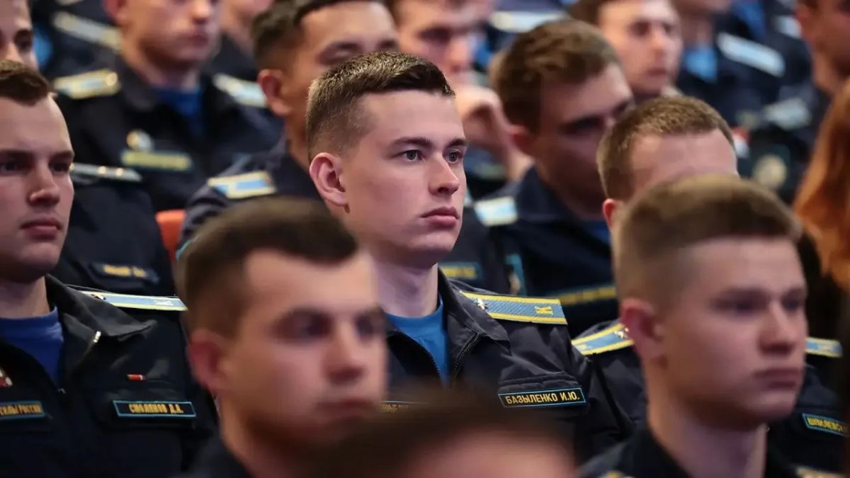 Алексей Русских: В День знаний распахнуло двери новое Ульяновское высшее военное авиационное училище лётчиков Алексей Русских: В День знаний распахнуло двери новое Ульяновское высшее военное авиационное училище лётчиков