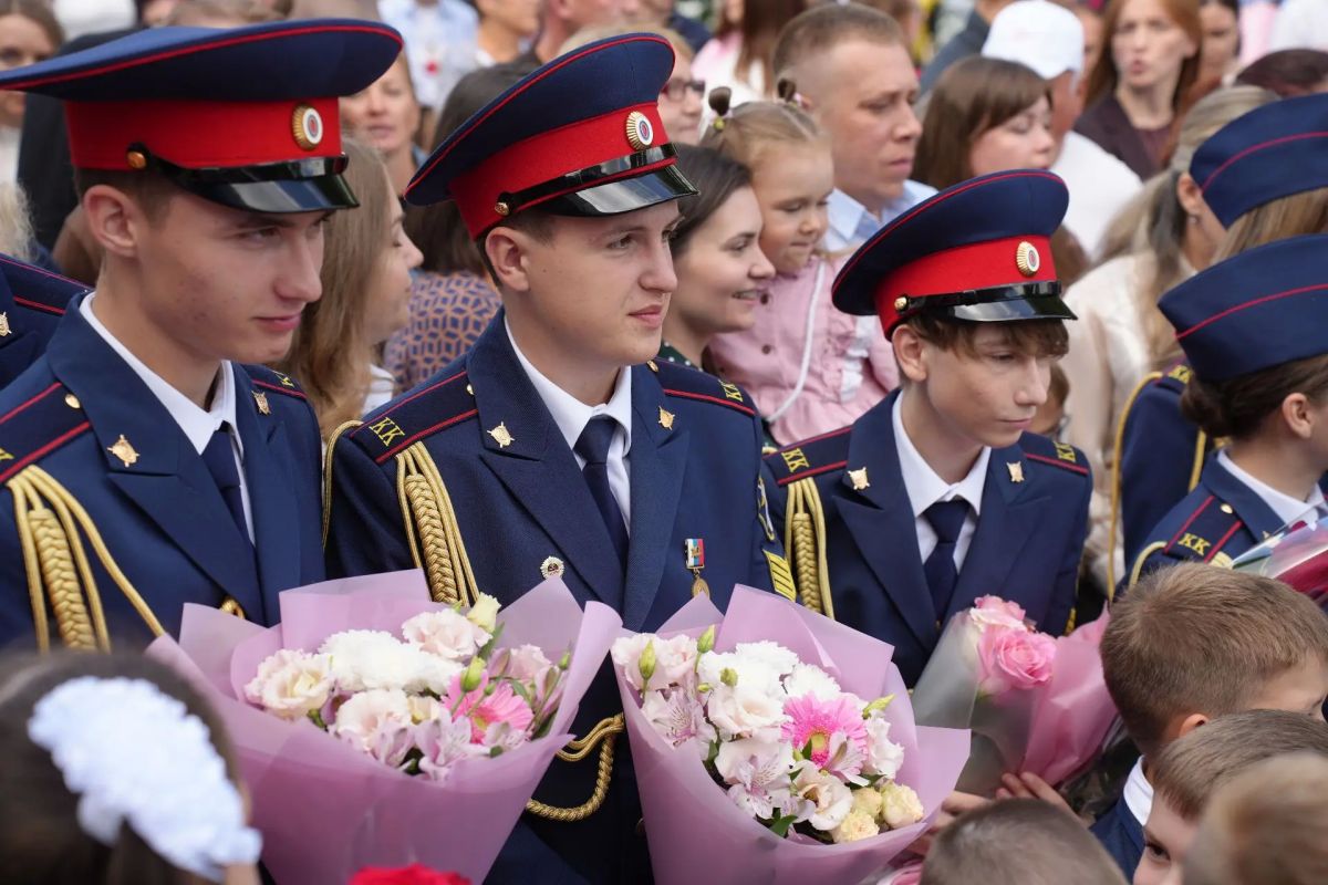 Александр Болдакин: Поздравляю педагогов, учащихся, родителей и всех жителей нашего города с Днём знаний! Александр Болдакин: Поздравляю педагогов, учащихся, родителей и всех жителей нашего города с Днём знаний!